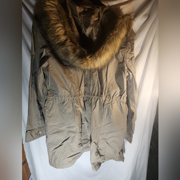 Petite Fur hooded jacket - Picture 4 of 6